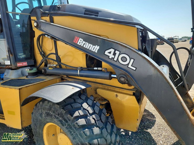 deere-410l-image-39