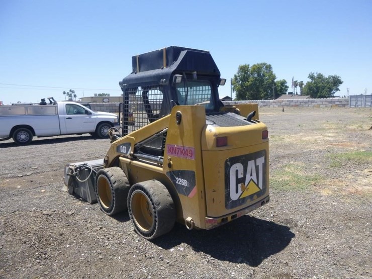 2012-caterpillar-226b3-image-5