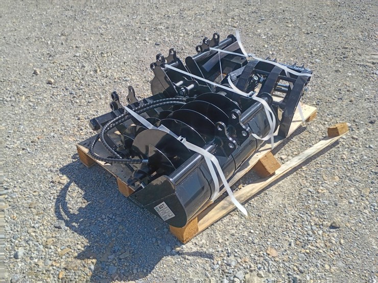 #l66-019-•-agt-mini-excavator-attachment-set-image-4