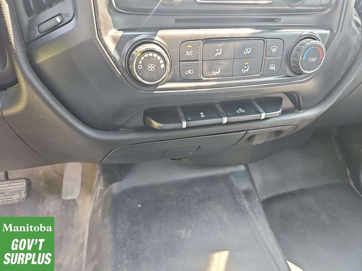 2014-chevrolet-silverado-1500-image-18