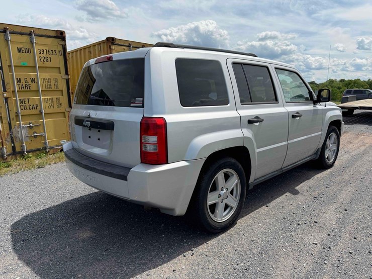 2010-jeep-patriot-image-4