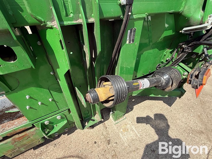 2022-john-deere-c12f-image-16