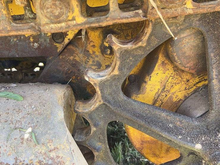 caterpillar-d2-image-44