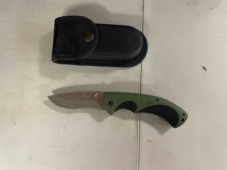 #10824-•-hunters-edge-utility-folder-image-1
