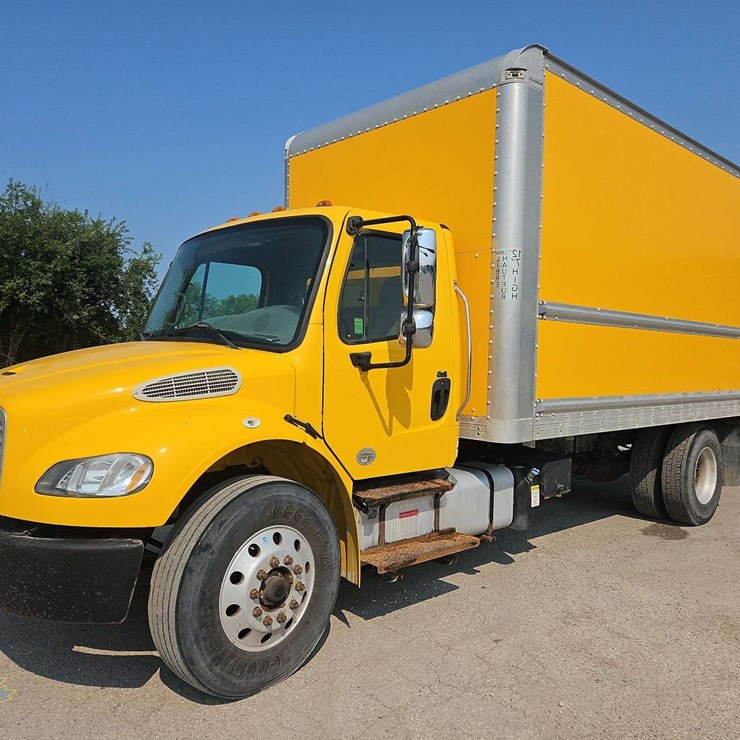 2015 FREIGHTLINER M2 106