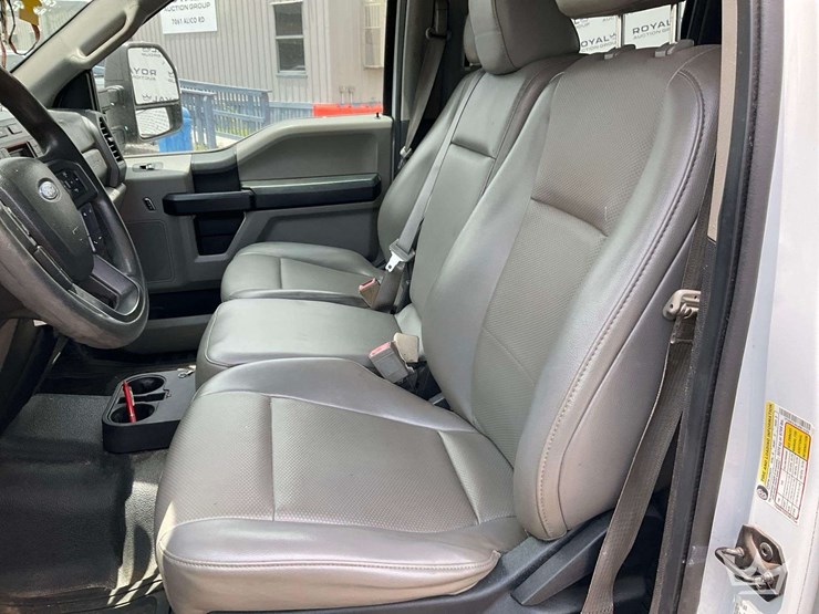 2018-ford-f350-image-18