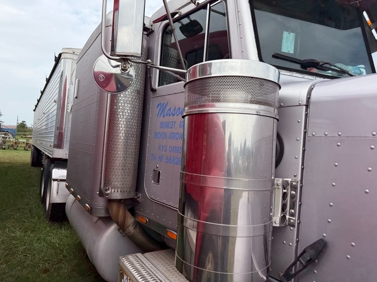 1989-peterbilt-379-image-46