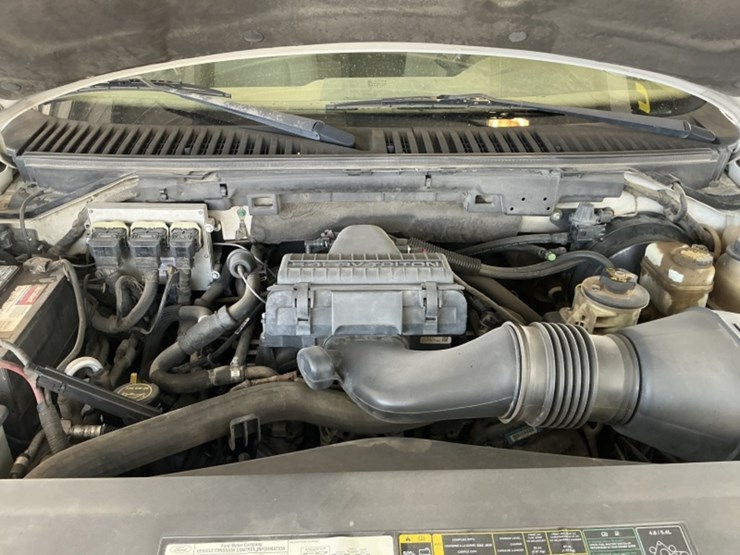 2005-ford-expedition-image-11