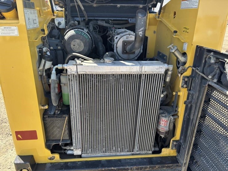 2018-yanmar-s220r-image-39