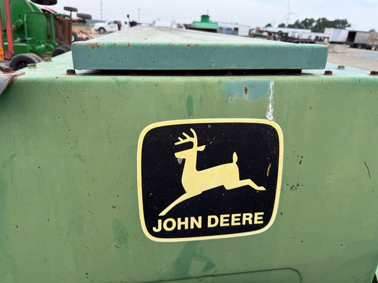 john-deere-450-image-15