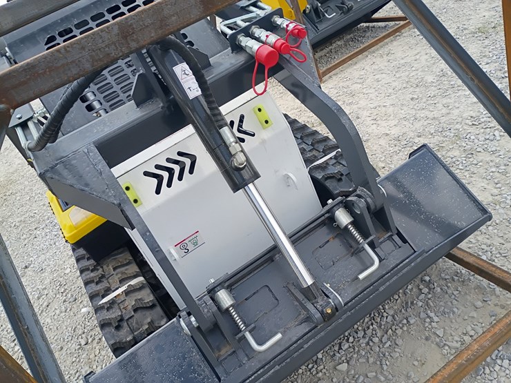 #l63-014-•-2026-zjg-380-mini-skid-steer-image-23
