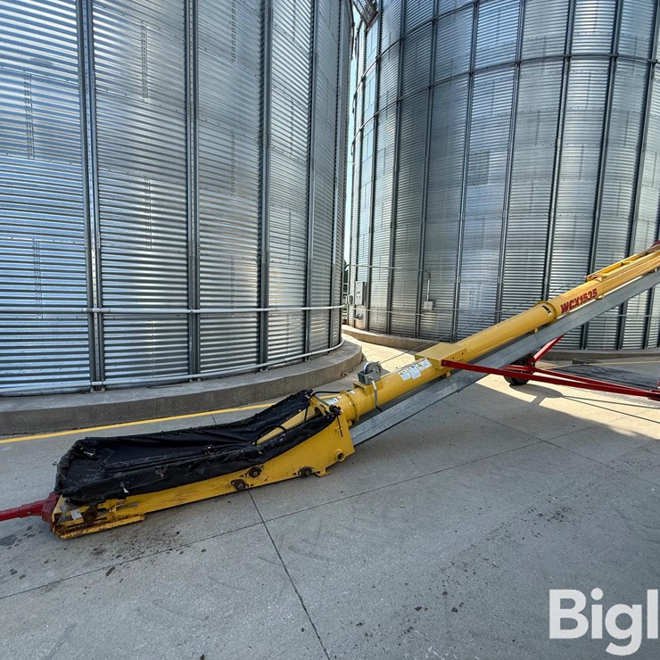 Westfield WCX1535 Electric Belt Conveyor