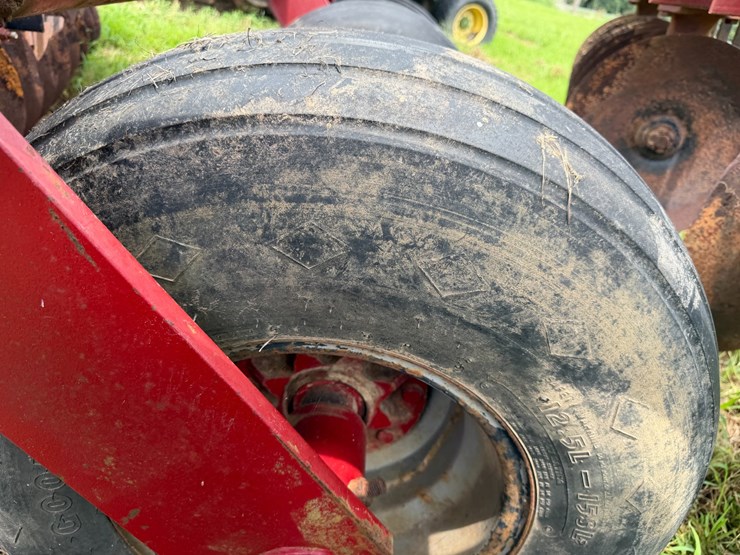 case-ih-3950-image-8