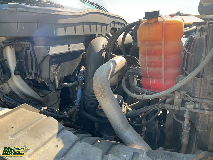 2011-international-workstar-7400-image-20