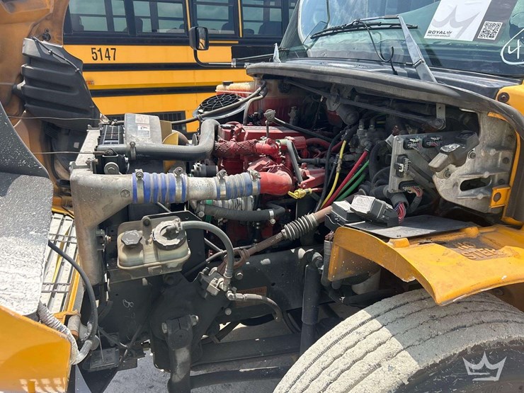2016-freightliner-b2-image-8