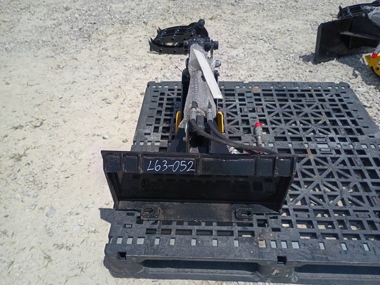 #l63-052-•-zjg-backhoe-mini-skid-steer-attachment-image-7