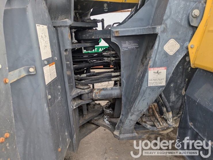2015-komatsu-wa500-7-image-40