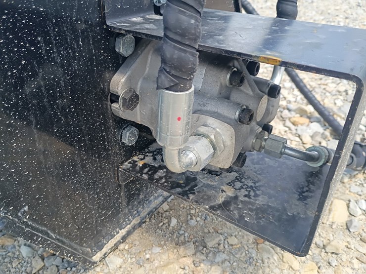 #l65-038-•-lanch-flail-mower-mini-skid-steer-attachment-image-10