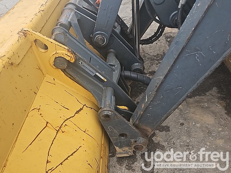 2014-deere-410k-image-25