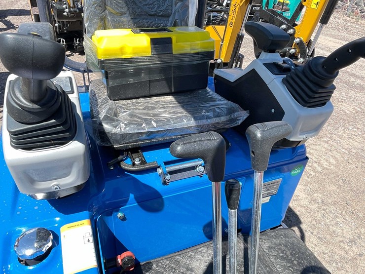 #2450-•-2026-cfg-dm20ym-mini-excavator-image-19