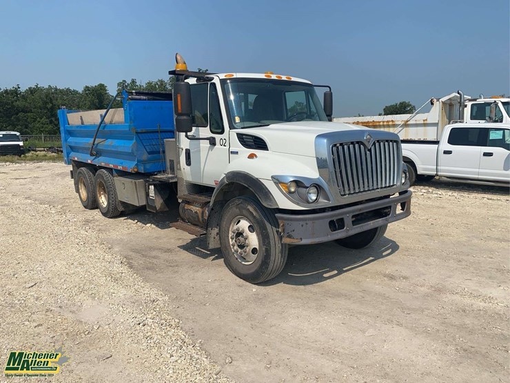 2008-international-workstar-7400-image-2