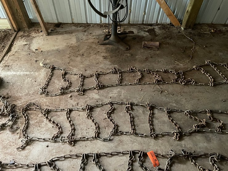 #1241-•-(2)-sets-of-tire-chains-image-3
