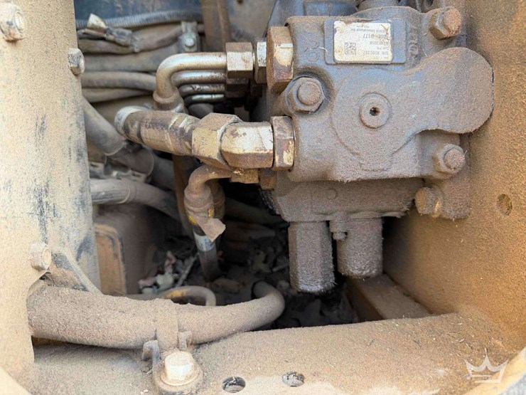 2020-deere-700k-xlt-image-50