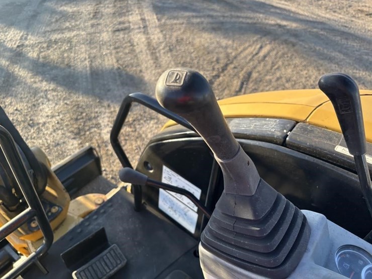 2007-caterpillar-303c-cr-image-28