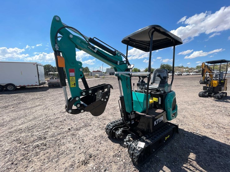 #2457-•-2026-cfg-kt13r-mini-excavator-image-32
