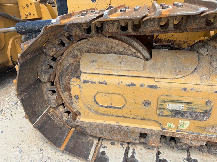 2016-caterpillar-d5k2-xl-image-10
