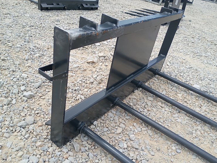 #l64-035-•-jct-bale-spike-skid-steer-attachment-image-6