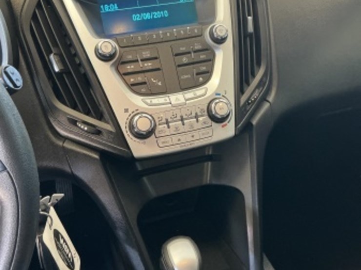 2015-chevrolet-equinox-image-19