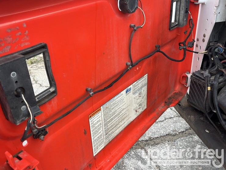 2017-bobcat-s650-image-20