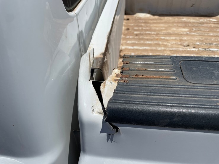#2103-•-2015-ford-f25-image-32