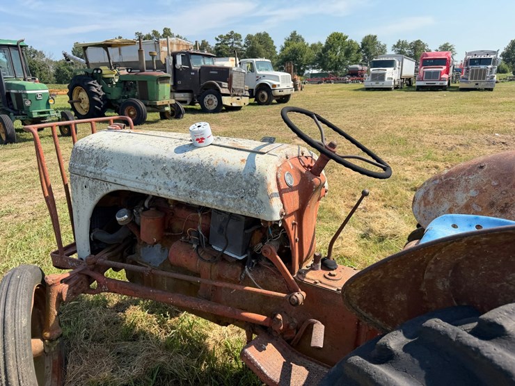 ford-tractor-image-18