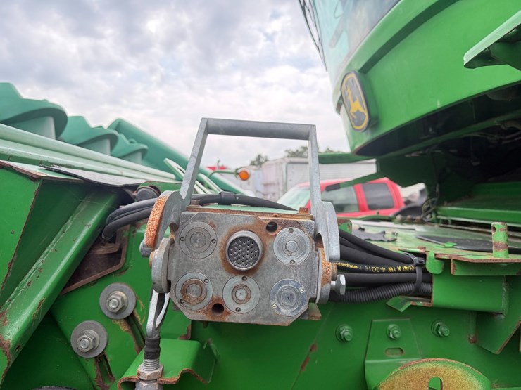2011-john-deere-9770-sts-image-62