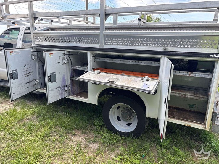 2016-ford-f550-image-22