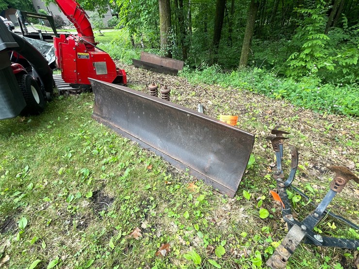 #6113-•-plow-attachment-image-1