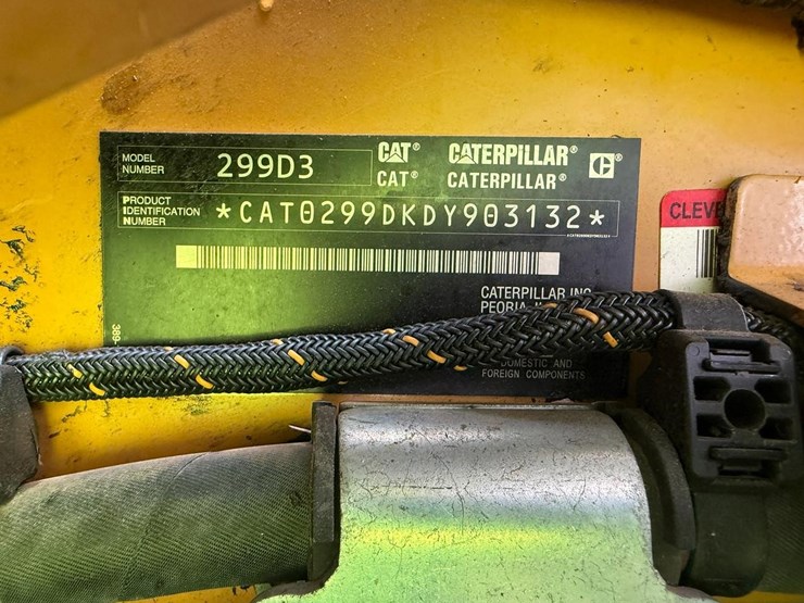 2020-caterpillar-299d3-image-29