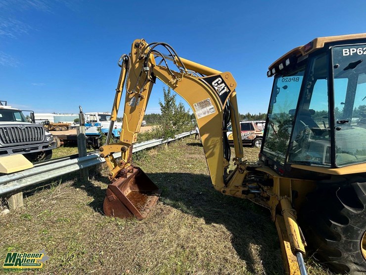 caterpillar-420d-image-7