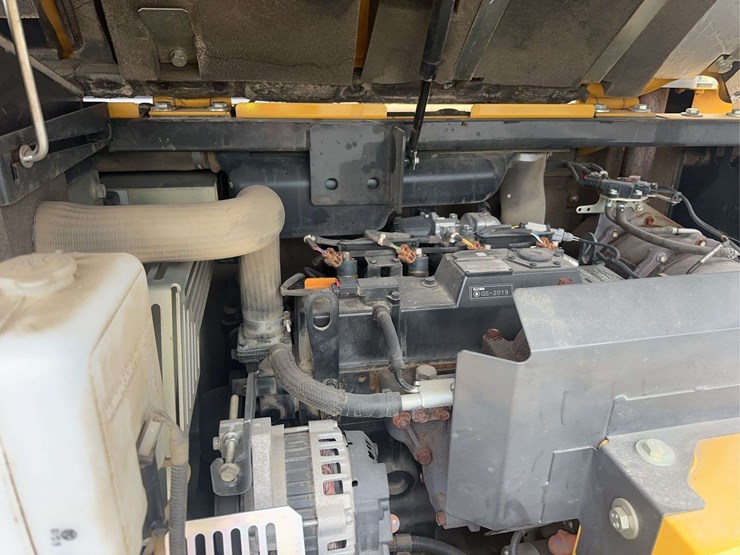 2021-deere-75g-image-25