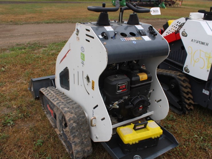 #9689-•-mini-skidsteer-image-10