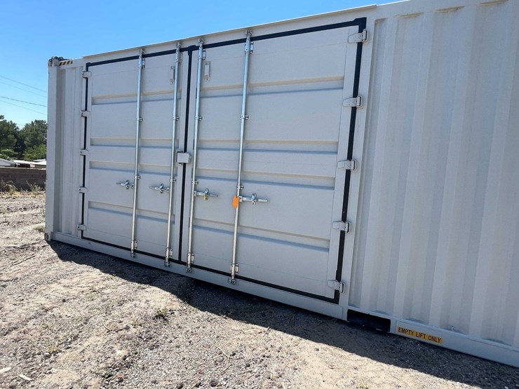 #2352-•-40'-high-shipping-container-image-6