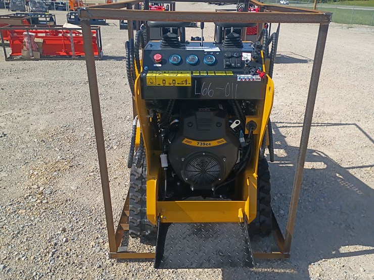#l66-011-•-2026-agt-mx-crt23-mini-skid-steer-image-9