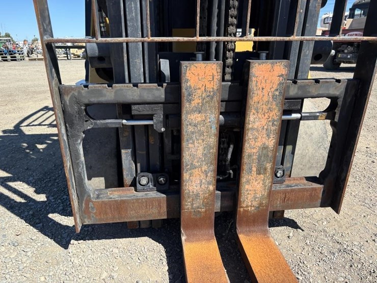 2019-caterpillar-2c6000-image-11
