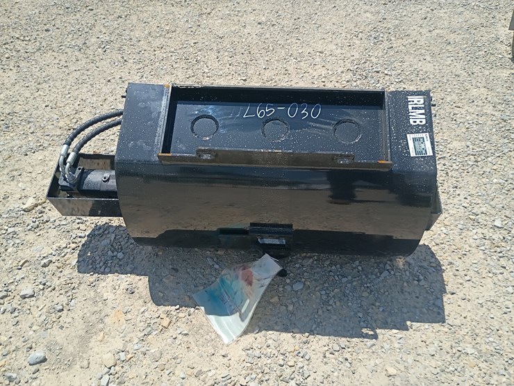 #l65-030-•-lanch-mixing-bucket-mini-skid-steer-attachment-image-6