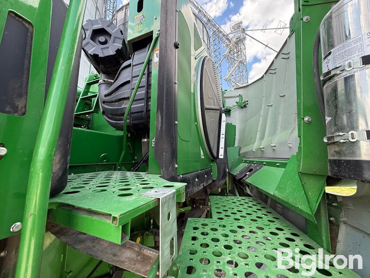 2022-john-deere-s780-image-17