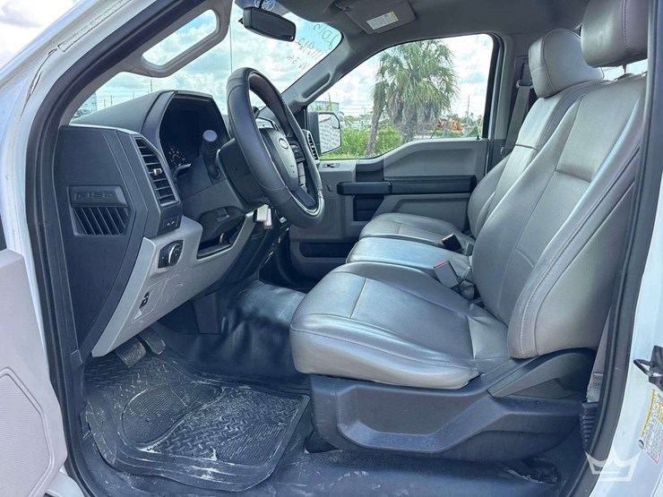 2015-ford-f150-image-13