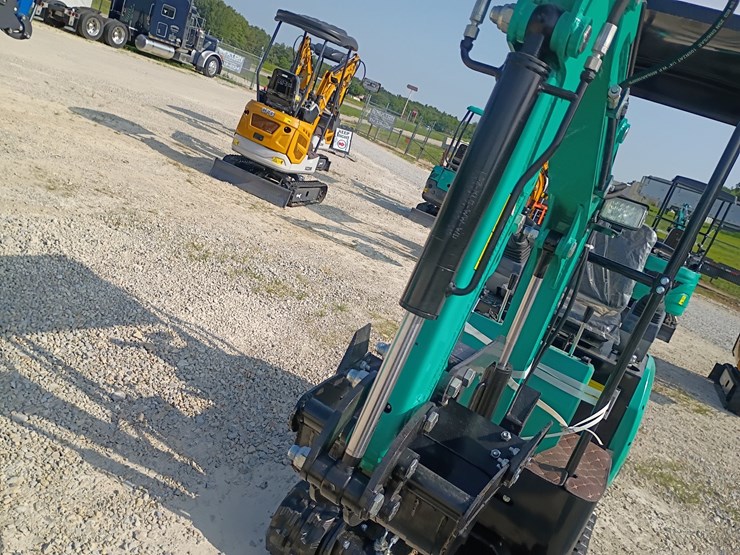#l62-010-•-2026-cfg-kt13r-mini-excavator-image-26