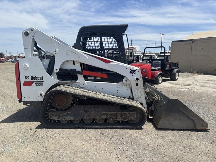 2019-bobcat-t770-image-7